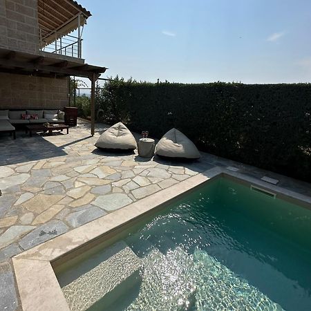 Villa Agia Marina 5M Walk To The Beach With Private Pool Ngoại thất bức ảnh